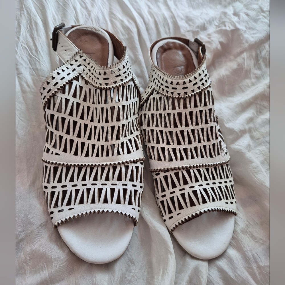 Bueno Leather Candice Sandals With Stacked Heel Size 39 Or 8.5 - Picture 3 of 8